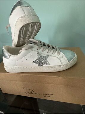Vintage Havana White Sneakers with Silver Star